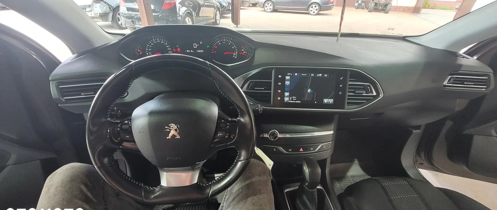 Peugeot 308 cena 42800 przebieg: 108000, rok produkcji 2015 z Busko-Zdrój małe 232